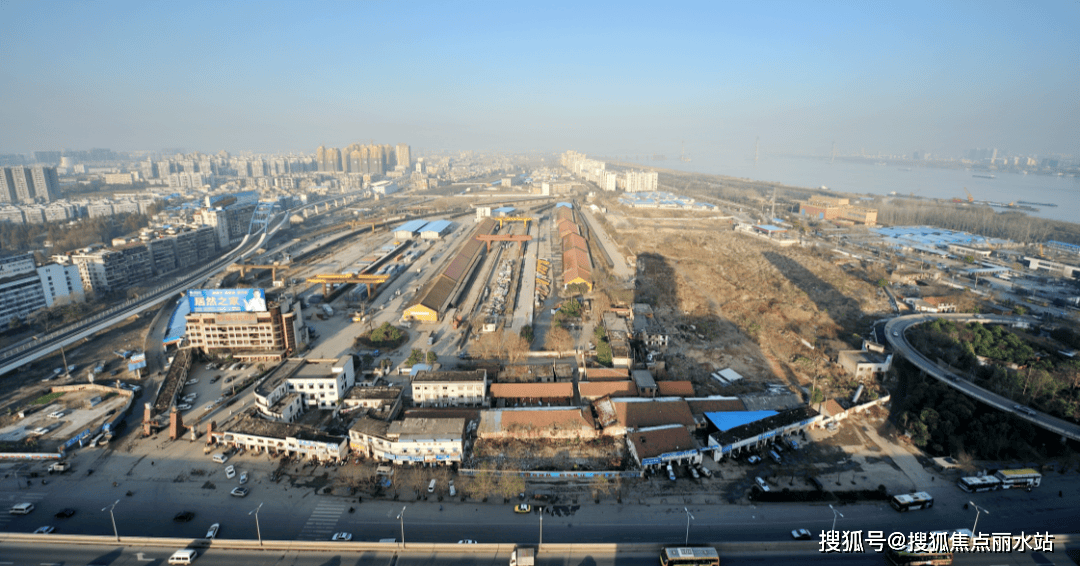 样板间价格户型-停车位-容积率-小区环境-售楼处地址-定位 -【预约电话】冰球突破正规网站2025最新网站武汉【武汉天地云逸】售楼处欢迎您楼盘详情-(图24)