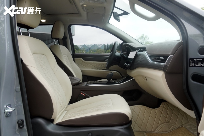 都能干？试驾郑州日产锐骐7冰球突破技巧乘用化皮卡啥(图5)